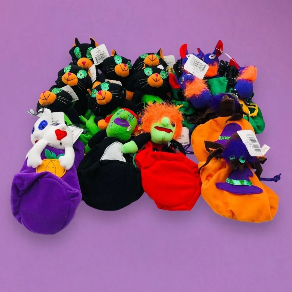 Lot of 17 Halloween Treat Bags Witch Ghost Cat Bat Spider Vampire NEW